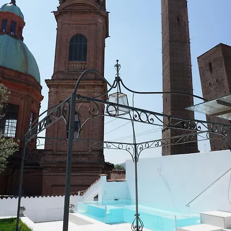 New! Luxury Penthouse 140mq & 120mq Terrace Pool Garden Apartment