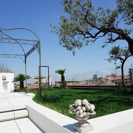 New! Luxury Penthouse 140mq & 120mq Terrace Pool Garden Bologna