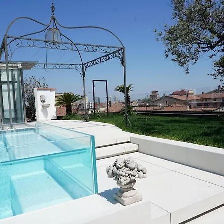 New! Luxury Penthouse 140mq & 120mq Terrace Pool Garden *
